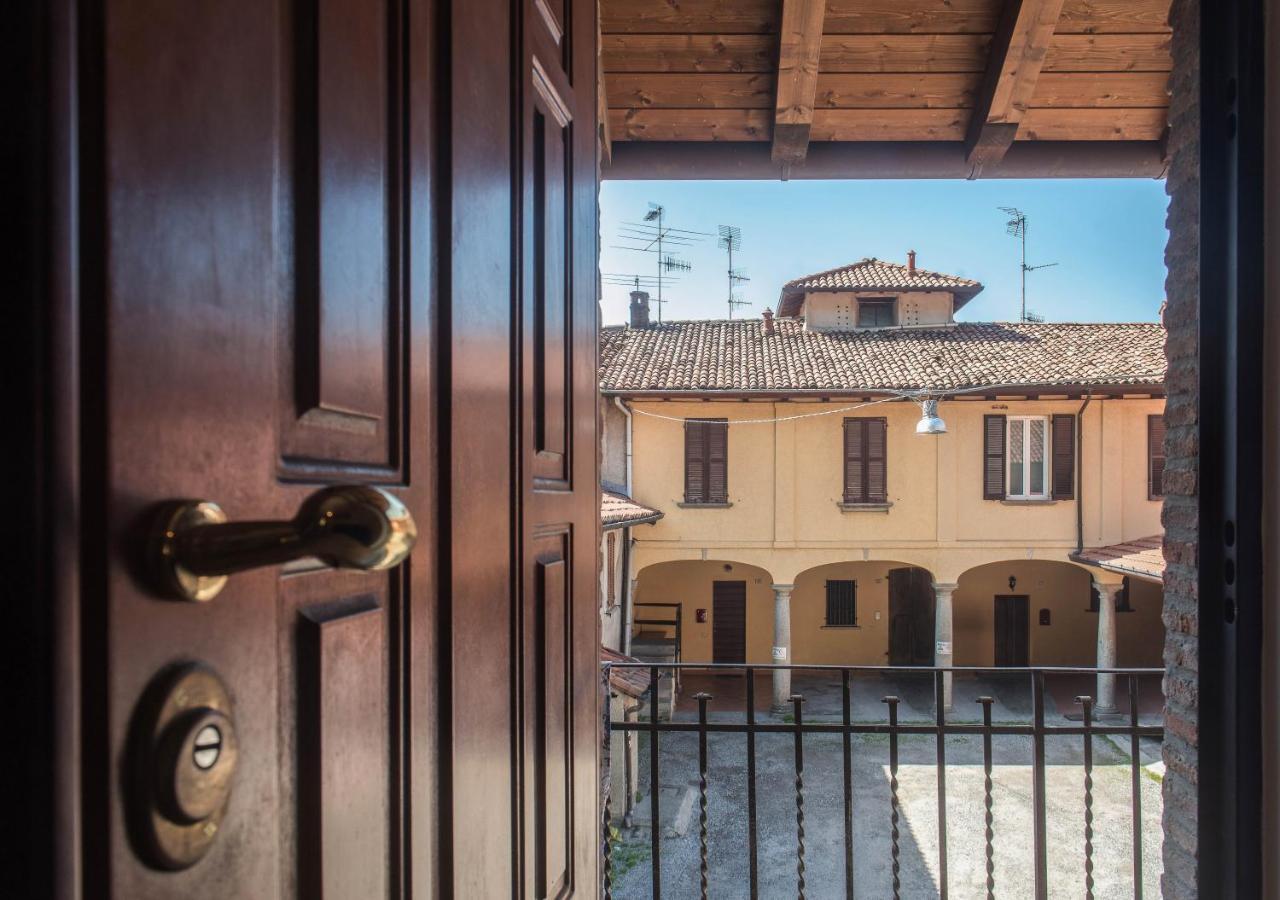 B&B La Corte And Home Restaurant - Free Parking - 10 Minutes To The Lake And Centre Como Zewnętrze zdjęcie