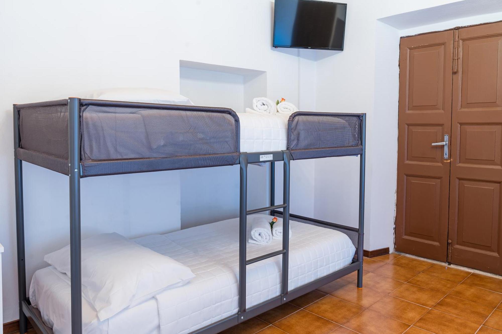 B&B La Corte And Home Restaurant - Free Parking - 10 Minutes To The Lake And Centre Como Zewnętrze zdjęcie