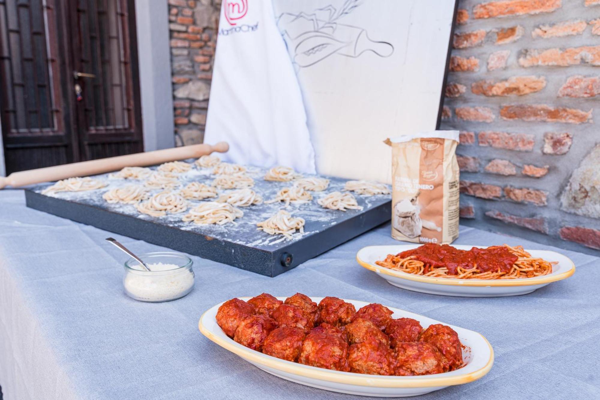 B&B La Corte And Home Restaurant - Free Parking - 10 Minutes To The Lake And Centre Como Zewnętrze zdjęcie