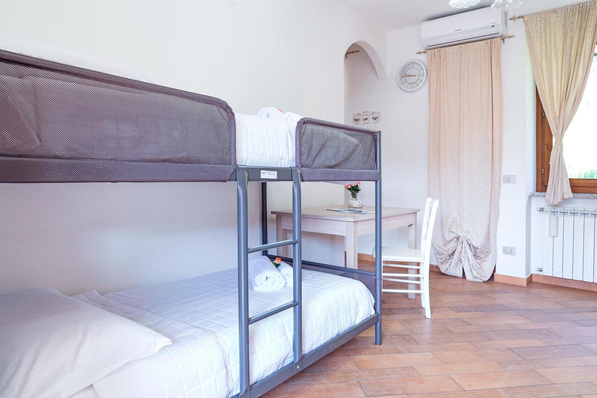 B&B La Corte And Home Restaurant - Free Parking - 10 Minutes To The Lake And Centre Como Zewnętrze zdjęcie