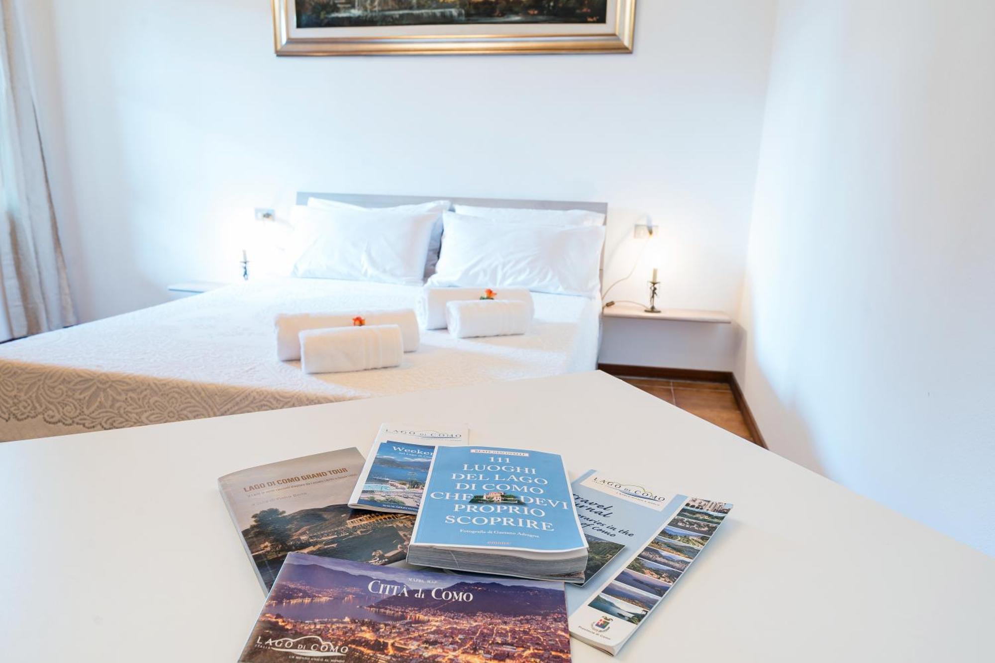 B&B La Corte And Home Restaurant - Free Parking - 10 Minutes To The Lake And Centre Como Zewnętrze zdjęcie