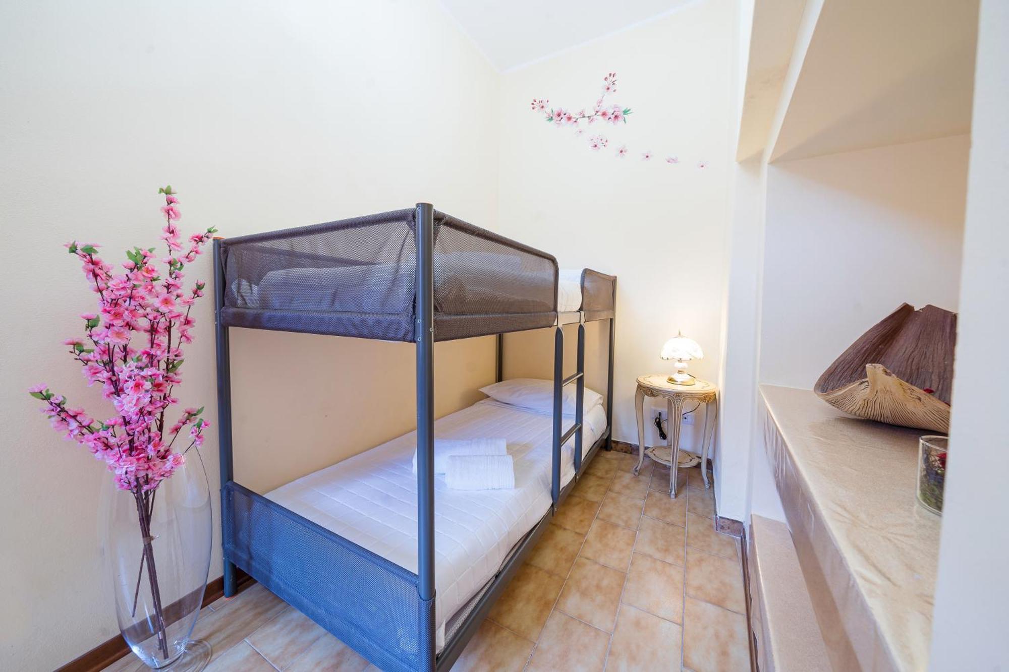 B&B La Corte And Home Restaurant - Free Parking - 10 Minutes To The Lake And Centre Como Zewnętrze zdjęcie