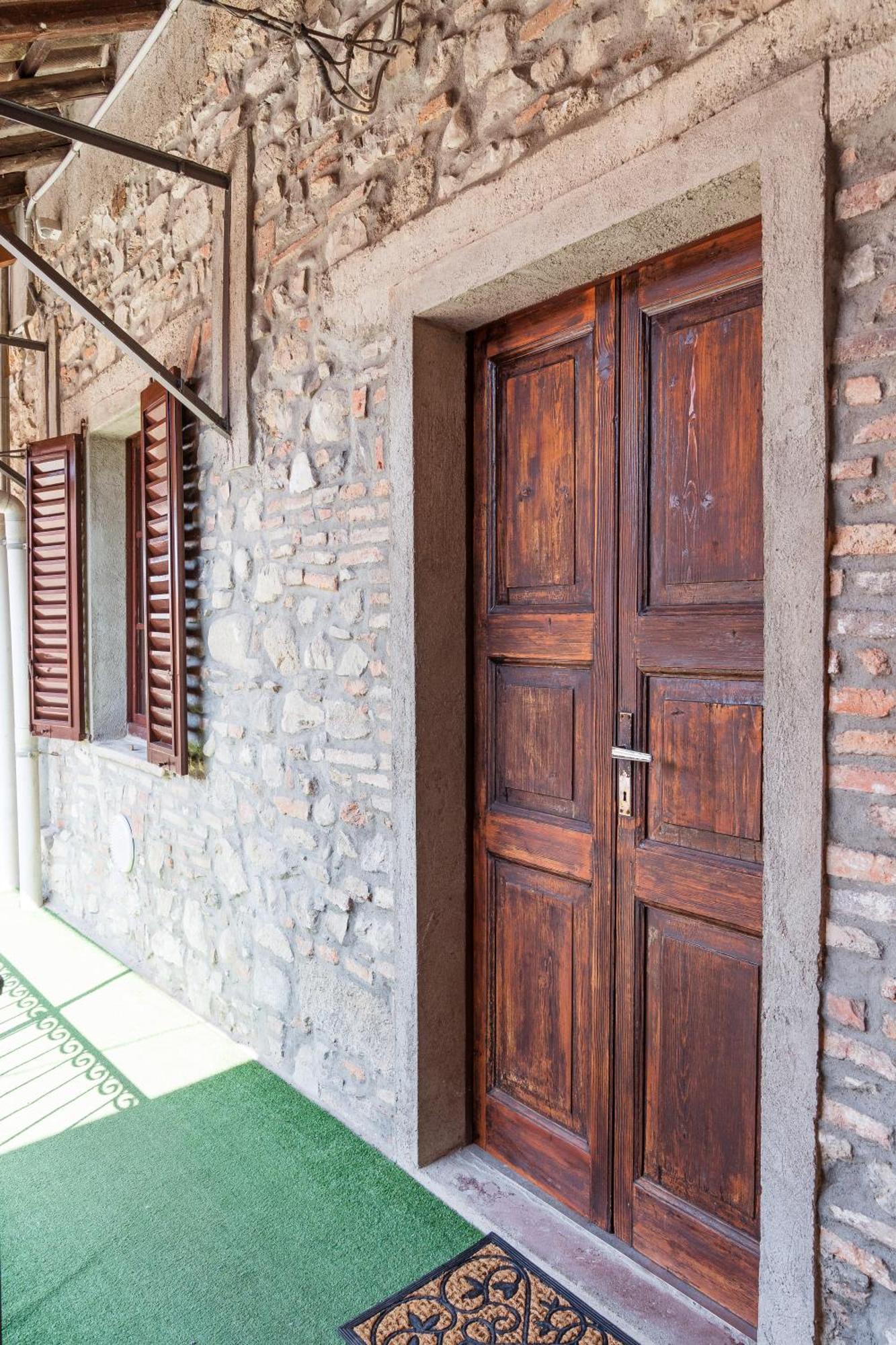 B&B La Corte And Home Restaurant - Free Parking - 10 Minutes To The Lake And Centre Como Zewnętrze zdjęcie