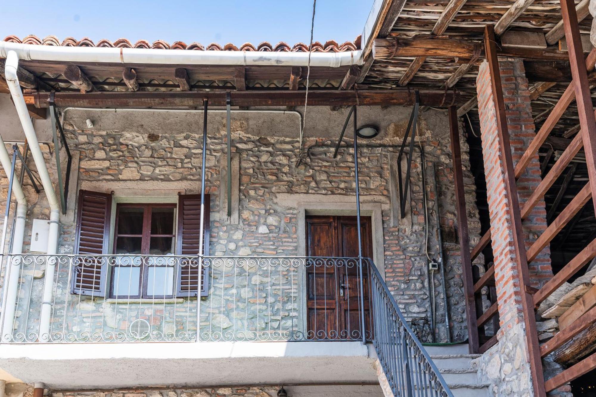 B&B La Corte And Home Restaurant - Free Parking - 10 Minutes To The Lake And Centre Como Zewnętrze zdjęcie