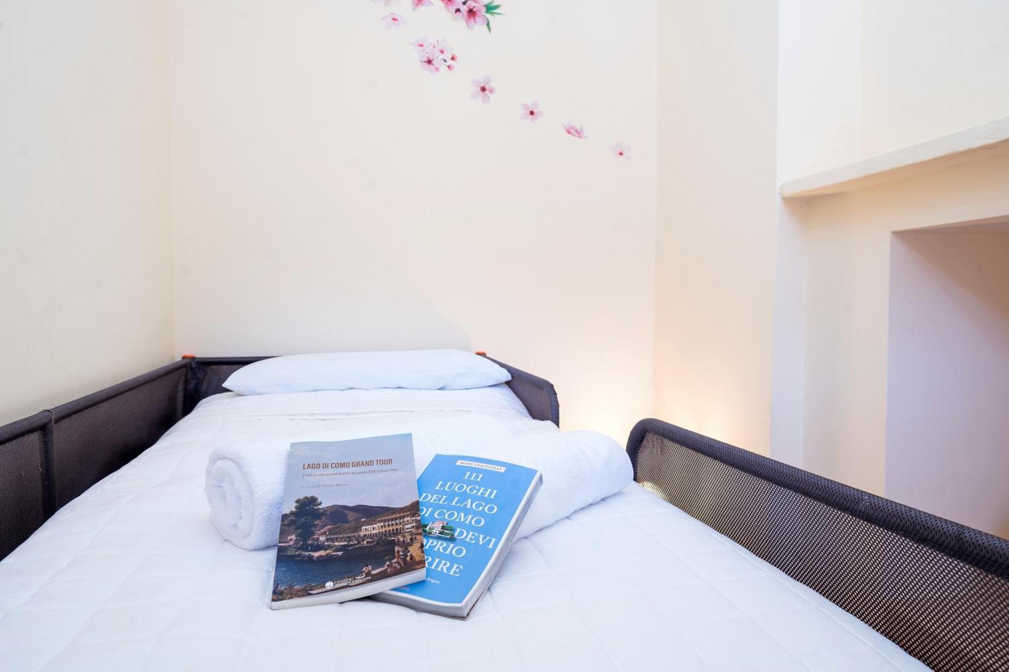 B&B La Corte And Home Restaurant - Free Parking - 10 Minutes To The Lake And Centre Como Zewnętrze zdjęcie