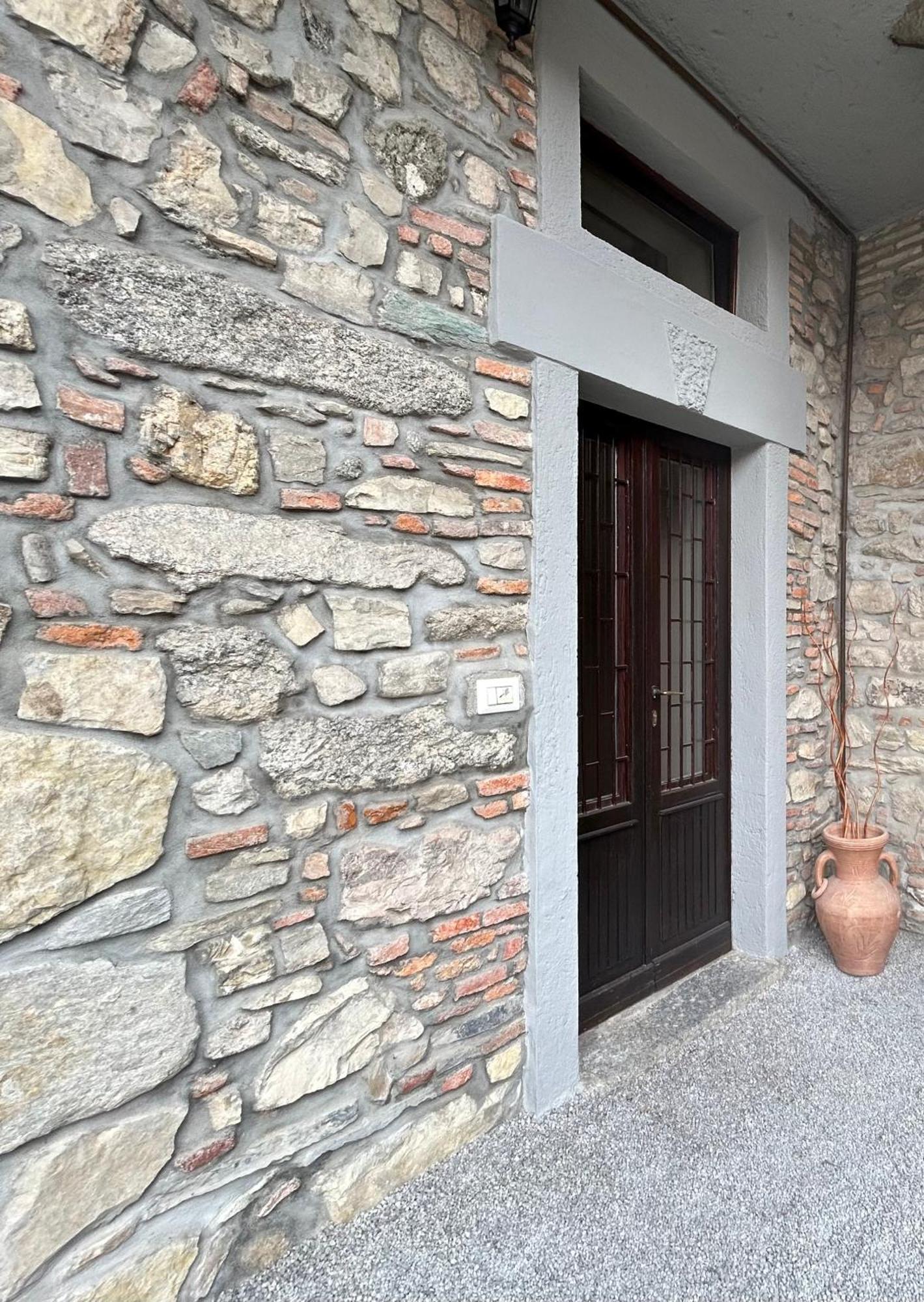 B&B La Corte And Home Restaurant - Free Parking - 10 Minutes To The Lake And Centre Como Zewnętrze zdjęcie